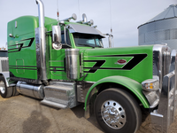 63" Peterbilt 389 Black and White Over-Wedge Stripe Kit